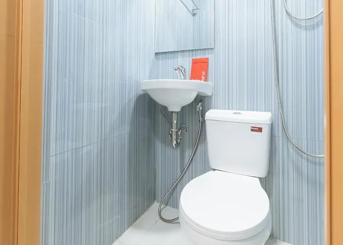Отель Reddoorz @ El Grande Santa Cruz Манила